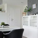 Kosi Am Eins Appartement *